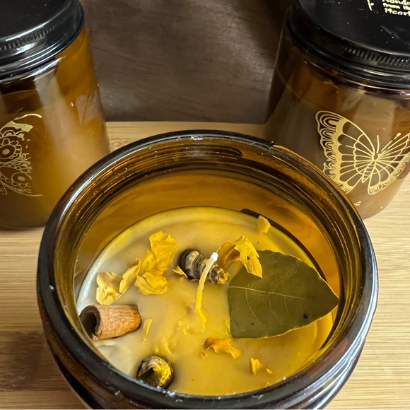 Homemade Candles- CUSTOMIZE YOUR 𝚂𝙲𝙴𝙽𝚃 ღ - Picture 3 of 3